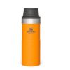 Stanley Trigger Action Reseflaska 0,35L Saffron