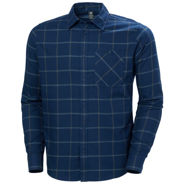 Helly Hansen Men’s Aker Flannel Long Sleeve Shirt. Med en regelmæssig pasform, justerbare manchetter og darts på bagsiden af skuldrene til forbedret mobilitet. Den er udstyret med en praktisk brystlomme og knappet front.